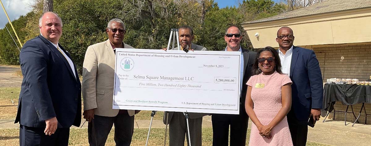 [HUD Presents $5.28M Check to Selma Square Management for Green Renovations]. HUD Photo